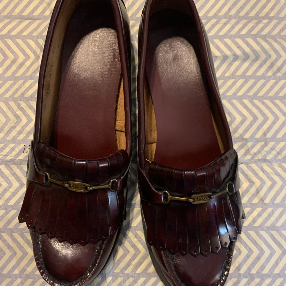 LADIES CHERRY LOAFERS